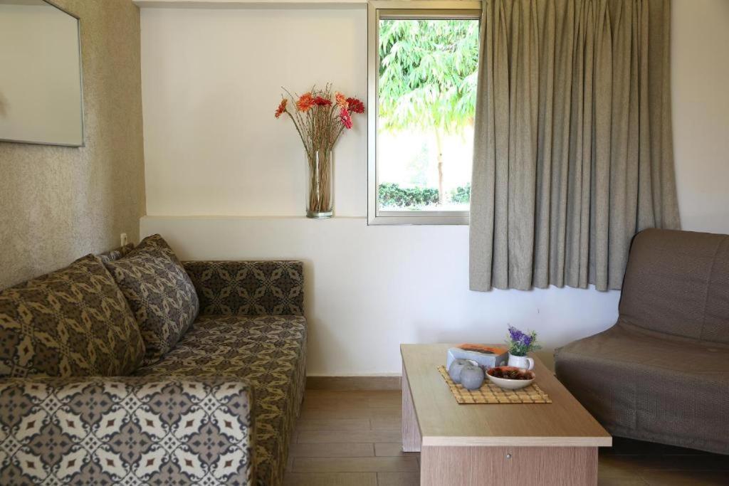Eilot Kibbutz Country Lodging Ejlat Exteriér fotografie